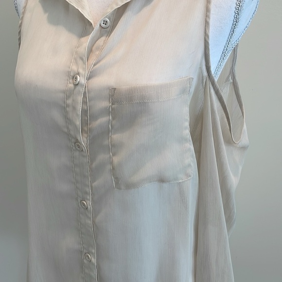 Kirra Cream Color Button Up with Open Shoulders. - Picture 2 of 11